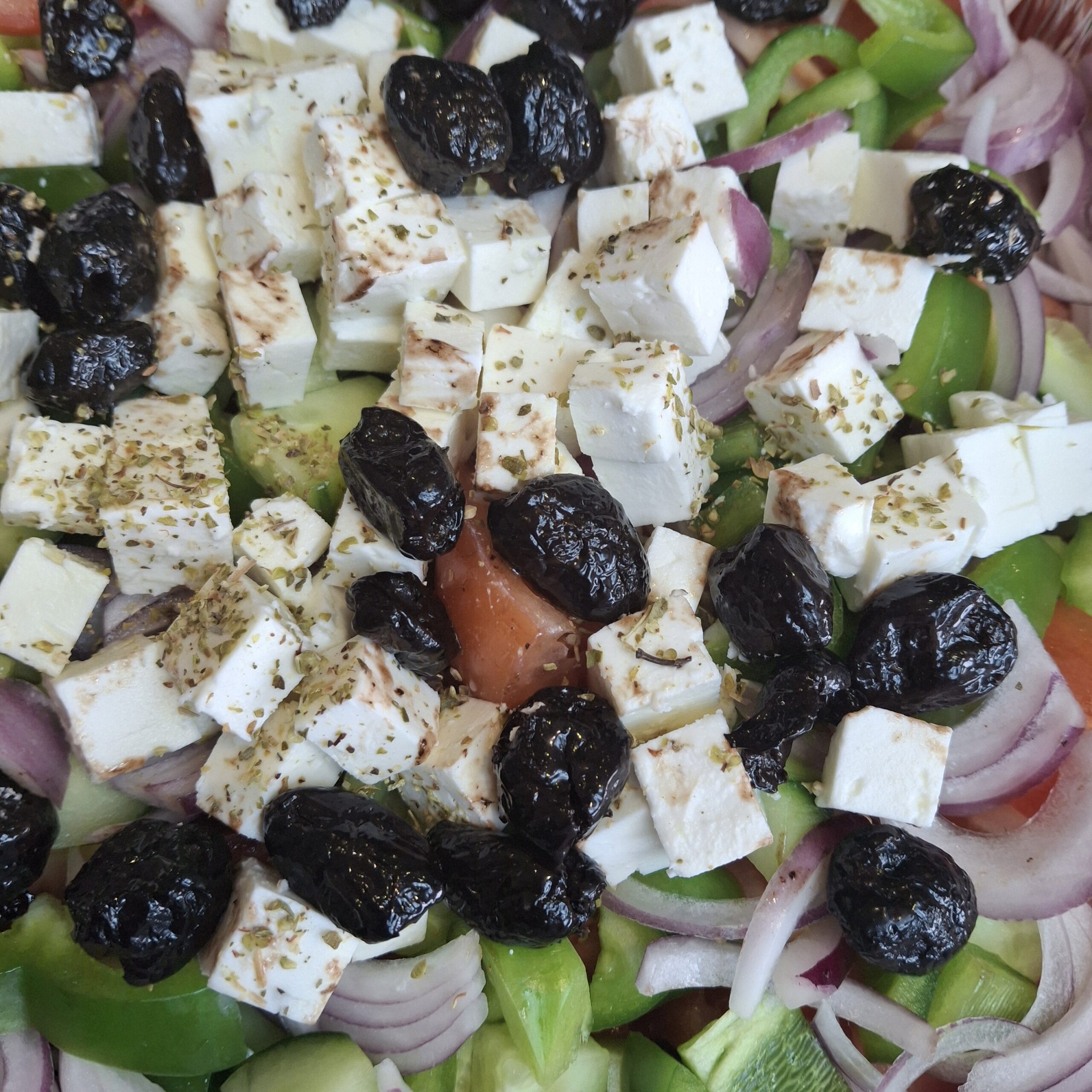 Greek Salad (Feeds 9 approx)